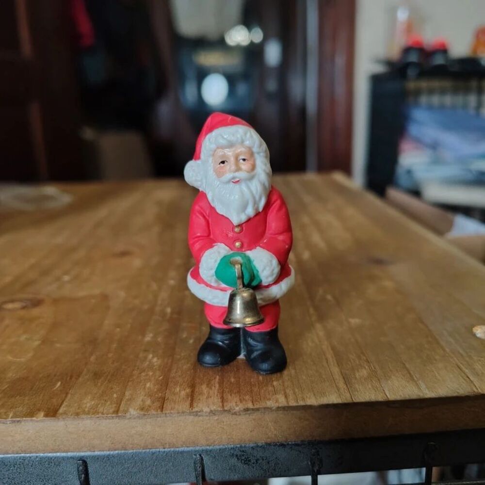 Lefton VTG  Colonial Village Santa Ringing Bell Christmas Fig#06987 Mint